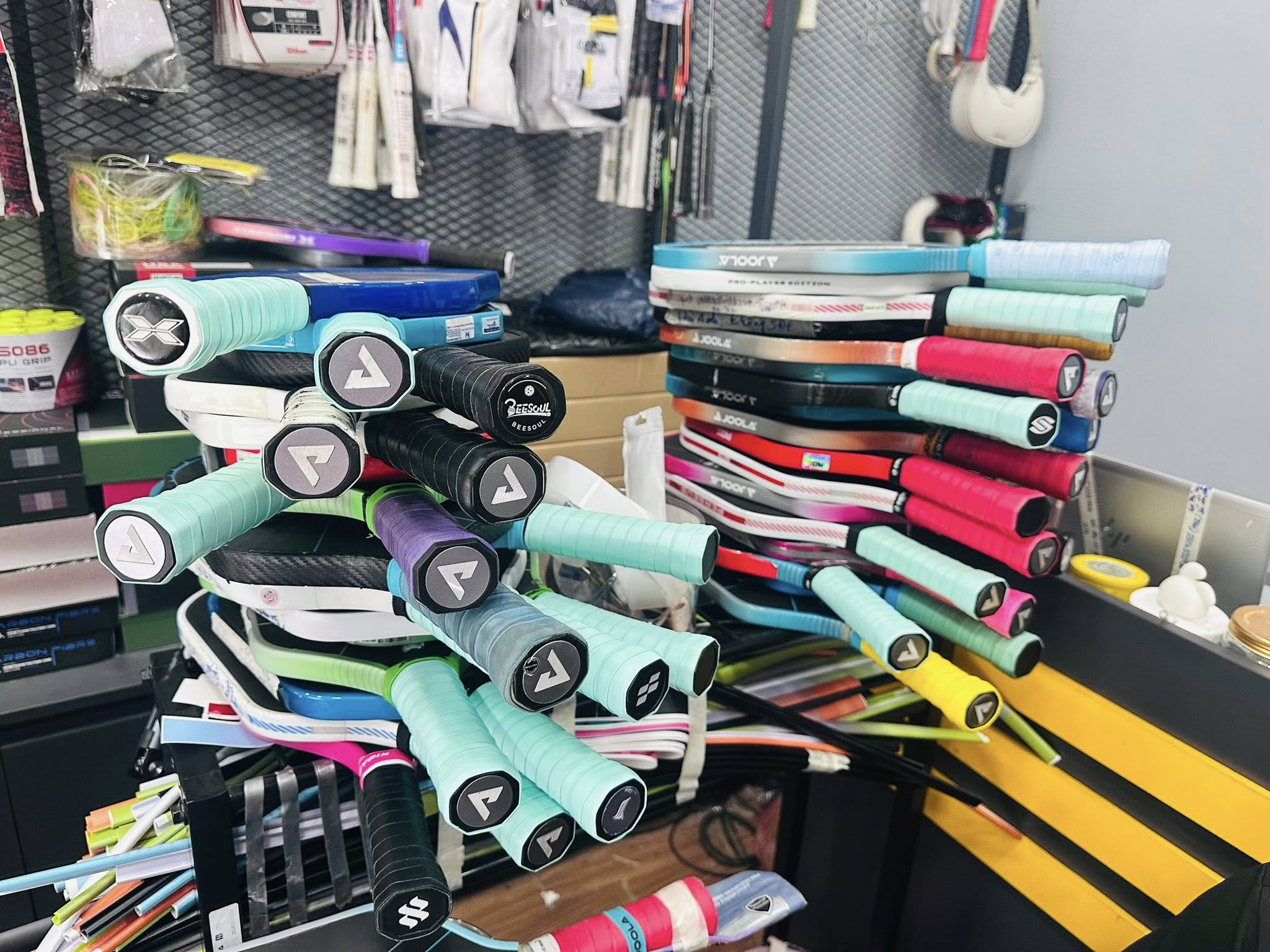 Dịch vụ sửa chữa vợt Pickleball tại Swin Care